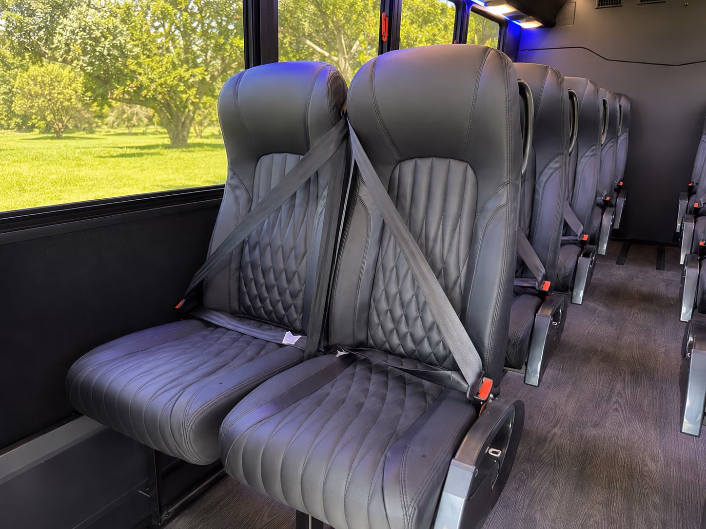 charter buses to yankees games at yankee stadium